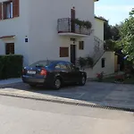 With A Parking Space - 7095 דירה רוביני