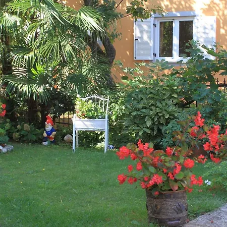 With A Parking Space - 7095 Apartamento