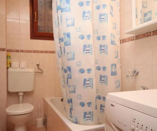 With A Parking Space - 7095 Rovinj